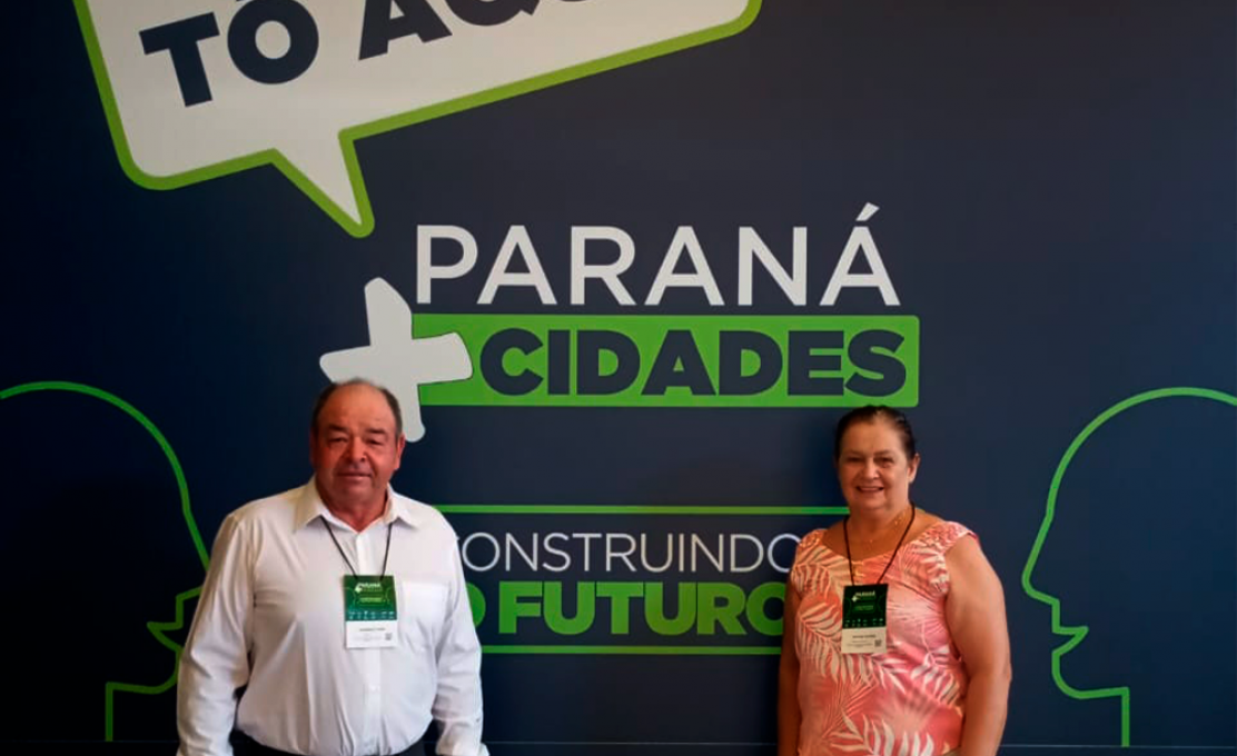 Prefeito e Primeira Dama de Porto Barreiro participam do evento Paraná Mais Cidades.