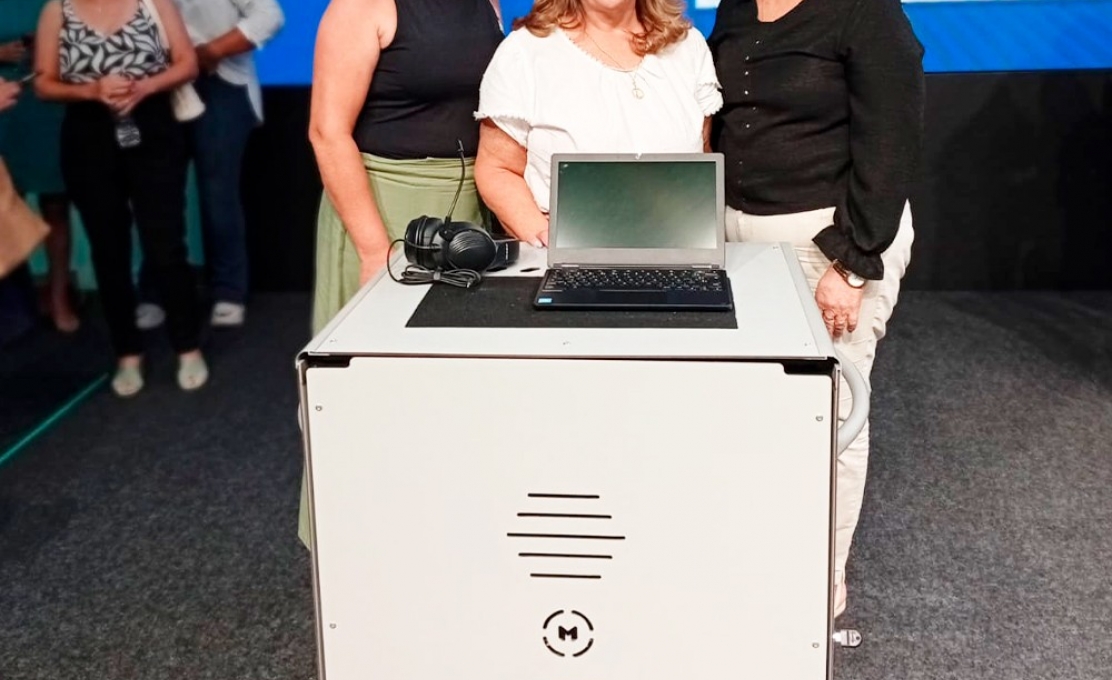 Município recebe 30 Chromebooks para a Escola Municipal Irmã Inês Vailatti.