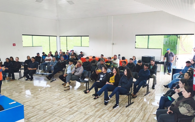 Defesa Civil realiza visita e orienta equipe de Porto Barreiro.
