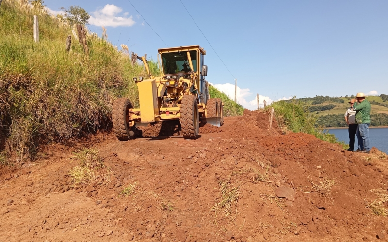 Viação e Obras garante melhorias nas estradas gerais do município.